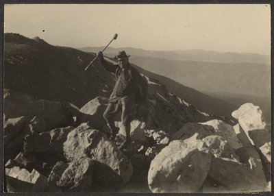 [Fleckenstein on Rocks] tekijältä Louis Fleckenstein