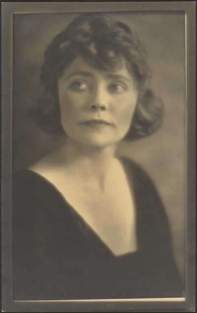  tekijältä Louis Fleckenstein