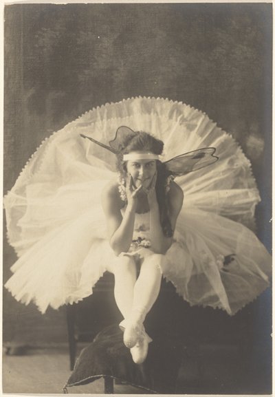 [Nuori ballerina keijusiivillä] tekijältä Louis Fleckenstein