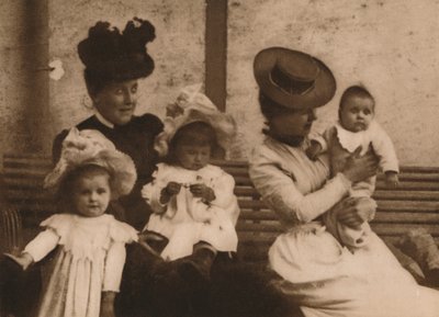 Naiset ja lapset, 1937 tekijältä Louis Guichard