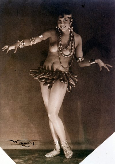 Josephine Baker ja banaanit. 1920-luku. Valokuva: Lucien Walery (1863-1935). tekijältä Louis Walery