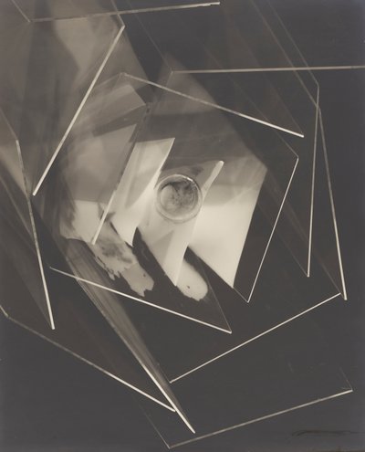 Lentokoneet tekijältä Man Ray