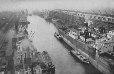 Suuri pohjoisen telakka, 34 mailin päässä merestä ja silti satama, vuodelta 1935 tekijältä Manchester Ship Canal Company
