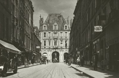 Pariisi: Rue de Birague (m/w kuva) tekijältä Mario Bucovich