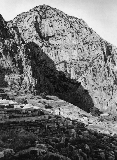 Delphi ja Phaedriades Parnassus-vuorella, Kreikassa, 1937. tekijältä Martin Hurlimann