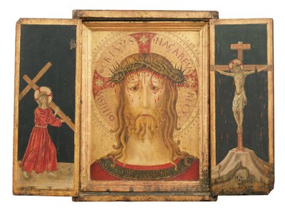 Triptyykki: Kristus Lunastaja, jonka vieressä Kristus kantaa ristiä ja ristiinnaulitsemista (kultainen maapaneeli kiinteässä kehyksessä) tekijältä Master of the Pietà di San Costanzo