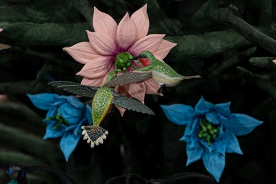 The Centrifugal Soul, 2016 (akryyli, alumiini, teräs, LED-valot, moottori, elektroniset piirit, hartsi ja maali). tekijältä Mat Collishaw