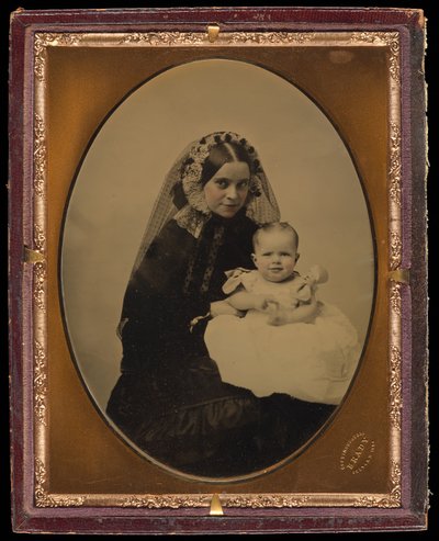 [Naisen ja lapsen muotokuva] tekijältä Mathew B. Brady
