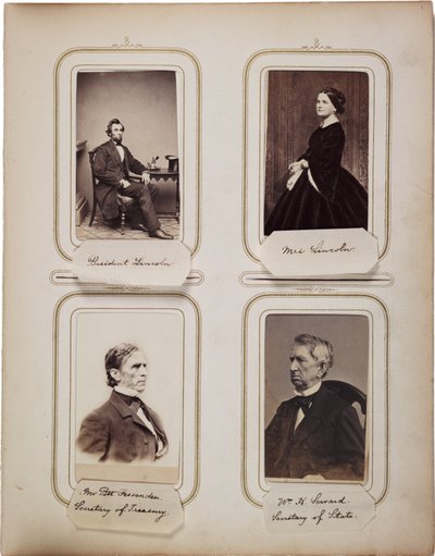 Albumi, jossa 200 cartes de visite -kuvaa, suurin osa Bradyn tekemiä, n. 1865 (seepiakuva). tekijältä Mathew B. Brady