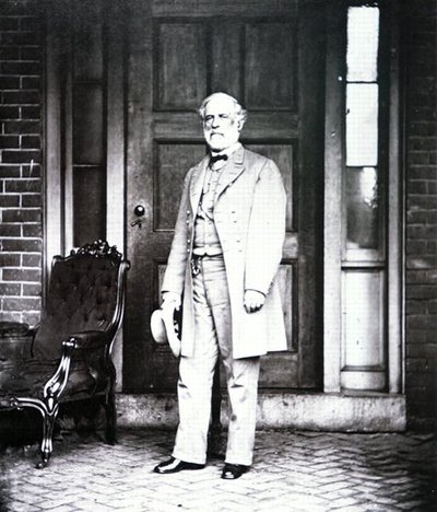 Kenraali Robert E. Lee (1807–1870) (valkovalkoinen) tekijältä Mathew Brady