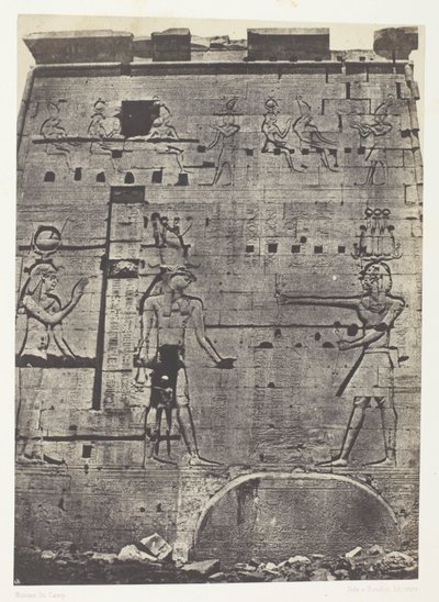 Isiksen suuri temppeli Philoessa, toinen pylväs; Nubia, levy 74 albumista "Egypte, Nubie, Palestine et Syrie" (1852). tekijältä Maxime Du Camp