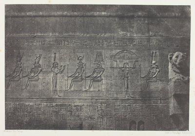 Denderahin suuri temppeli (Teutyres), veistoksia takajulkisivusta; Ylä-Egypti, levy 20 albumista "Egypte, Nubie, Palestine et Syrie" (1852). tekijältä Maxime Du Camp