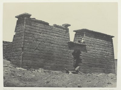Hémi-Spéos De Séboua, Pylons; Nubia, levy 98 albumista "Egypte, Nubie, Palestine et Syrie" (1852). tekijältä Maxime Du Camp