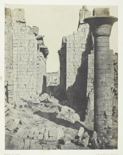 Karnakin palatsi, Bubastiisien tuomioistuin ja Hypostyle Hallin pääsisäänkäynti, Thebes, 184951. tekijältä Maxime Du Camp