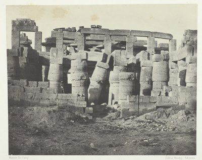 Karnakin palatsi, Hypostyle Hall, viety pohjoiseen, Thebes, 184951, painettu 1852. tekijältä Maxime Du Camp