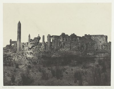 Karnakin palatsi, yleinen näkymä raunioista, viety pohjoiseen, Thebes, 184951, painettu 1852. tekijältä Maxime Du Camp