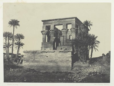 Temple Hypêthre, Philoe, Nubie, 184951, painettu 1852. tekijältä Maxime Du Camp