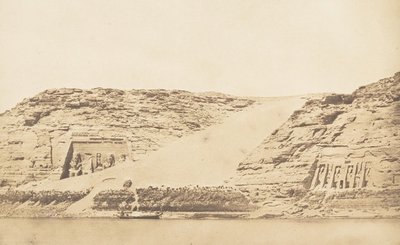 Yleiskuva Phrén ja Athorin Speosista Abousemblilissä, otettu saarelta 29. maaliskuuta 1850. tekijältä Maxime Du Camp