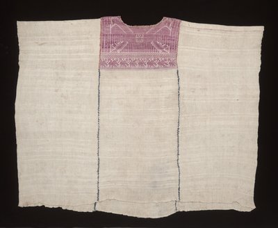 Cofradia huipil, luultavasti n. 1875 (puuvilla, silkki) tekijältä Mayan Mayan