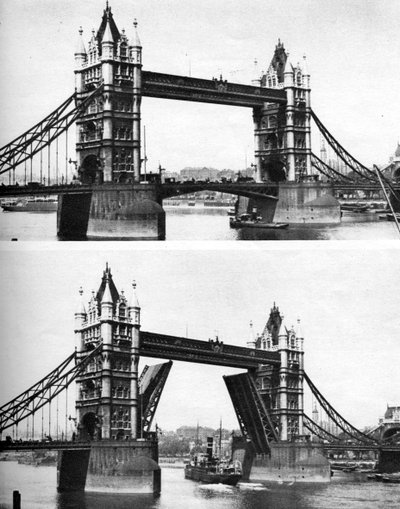 Tower Bridge auki ja suljettuna, Lontoo, 1926-1927 tekijältä McLeish