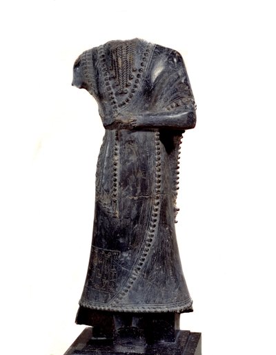 Mesopotamia: Idi-Ilumin, Marin kuvernöörin steatiitissa oleva akefaalipatsas, joka on omistettu jumalatar Ishtarille. 1800 eaa noin. Aurinko 0,41 m Pariisi, Louvre-museo tekijältä Mesopotamian