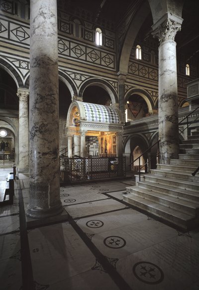 Krusifiksin kappeli (ciborium) tekijältä Michelozzo di Bartolommeo