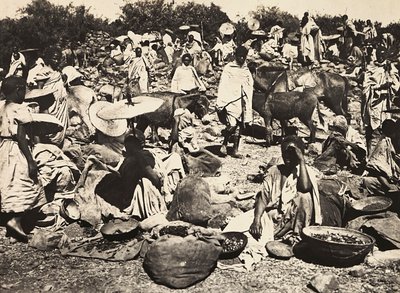 Imperiumin rakentaminen fasismin aikana: Abessinian markkinat, 09/05/1936 (s/w-kuva). tekijältä Modestino Baldinetti