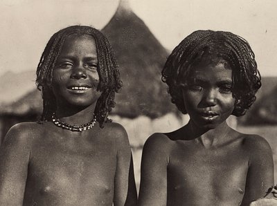 Imperiumin rakentaminen fasistisella aikakaudella: Maria-tytöt Eritreassa, 09.05.1936 (m/v kuva) tekijältä Modestino Baldinetti