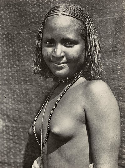 Imperiumin rakentaminen fasistisella aikakaudella: Habab-tyttö, 5.9.1936 (mv/v kuva) tekijältä Modestino Baldinetti