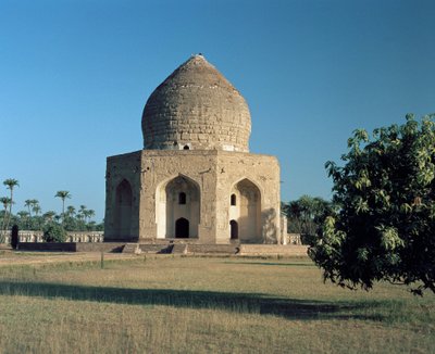 Näkymä Asif Khanin mausoleumista, joka sijaitsee Shahdara Baghissa tekijältä Mughal School