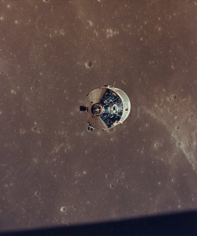 Apollo 11:n komento- ja palvelumoduulit Kuvattu Kuun moduulista kiertoradalla, 1969. tekijältä NASA Images