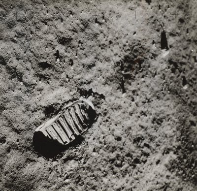Buzz Aldrinin jalanjälki kuun pinnalla, 1969. tekijältä NASA Images