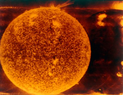 Auringonpurkaus 10. kesäkuuta 10. 1973. tekijältä NASA Images
