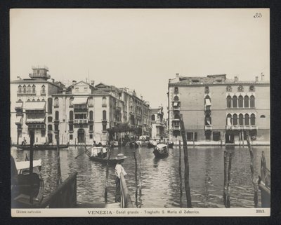 Veerboten naar de Santa Maria del Giglio te Venetiën kirkko Venetsia - Grand Canal - S. Maria di Zobenico -lautta (otsikko esineessä) tekijältä Neue Photographische Gesellschaft