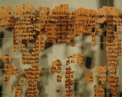 Fragmentit kuninkaan papyruksesta tai kuninkaallisesta kaanonista (papyrus) tekijältä New Kingdom Egyptian