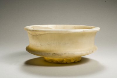 Tazza, 18.-19. dynastia, 1540-1186 eKr. (alabasteri) tekijältä New Kingdom Egyptian