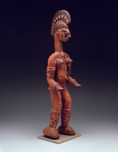 Pysyvä naishahmo, 1800-luvun lopulta 1900-luvulle (monivärinen puu metallilla, kuidulla ja helmillä) tekijältä Nigerian Nigerian