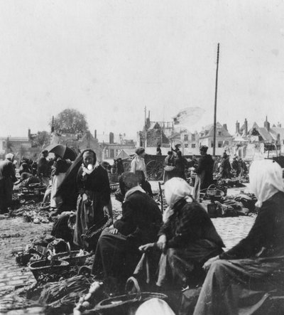 Market women, Arras, Ranska, Ensimmäinen maailmansota, c1914-c1918 tekijältä Nightingale and Co