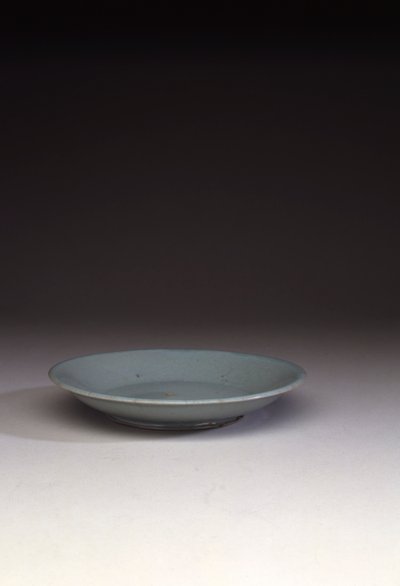 Harvinainen Ruyao-matala astia (keraaminen) (katso myös 466677) tekijältä Northern Song Dynasty Chinese School