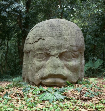 Colossal Head 4, esiklassinen kausi tekijältä Olmec