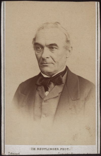 Muotokuva kirjailijasta Prosper Mérimée 1803-1870. tekijältä Paris . Photo studio Reutlinger