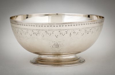 Kulho, noin 1800 tekijältä Paul Revere