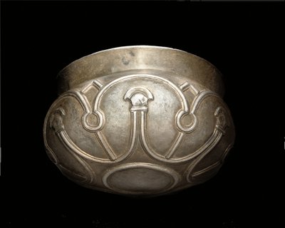 Pre-Achaemenid kulho, noin 6. vuosisadalla eKr tekijältä Persian School