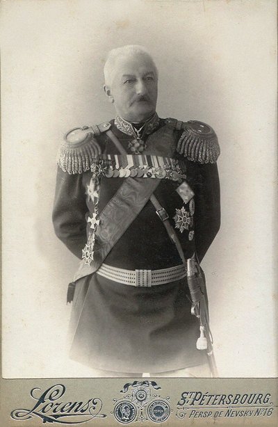 Kenraali Konstantin Pavlovich Prezhbiano 1840-1905, 1898. tekijältä Petersburg . Photo studio Alfred Lorens
