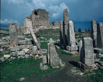 Ristiretkeläisten linnoitus ja obeliskien temppeli tekijältä Phoenician Phoenician