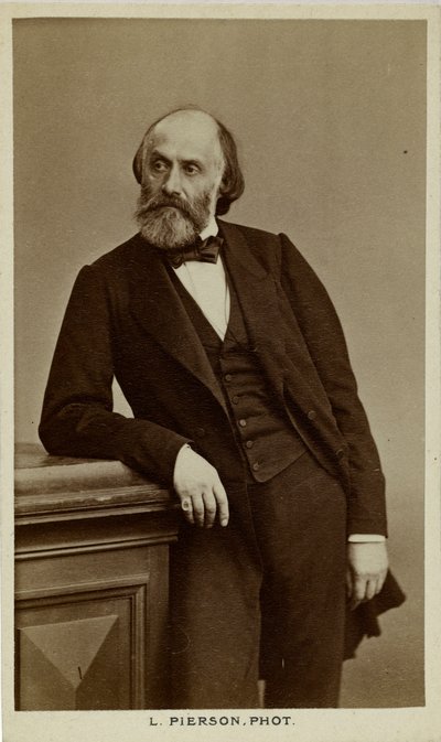 Runoilija Victor de Lapraden muotokuva 1812-1883, n. 1870. tekijältä Photo studio Mayer and Pierson.