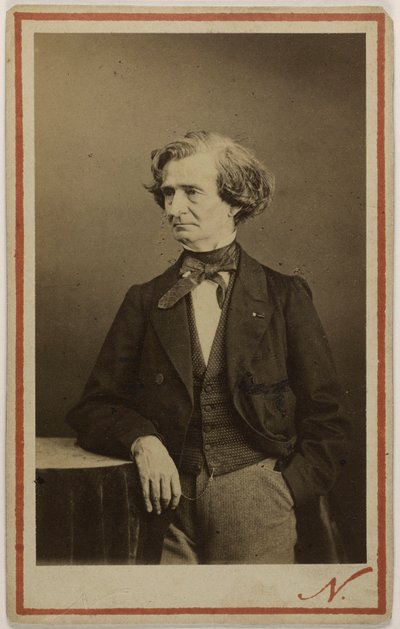 Muotokuva säveltäjä Hector Berliozista 1803-1869, noin 1860. tekijältä Photo studio Nadar.
