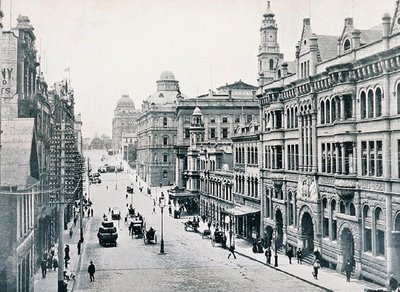 Bridge Street, Sydney, n. 1900, julkaisusta Under the Southern Cross - Glimpses of Australia, jonka on julkaissut Department of External Affairs, Melbourne tekijältä Photographer Australian