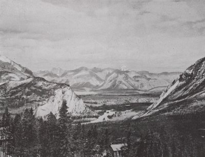 La vall de Bow, al parc nacional canadenc; Canadian Pacific Railway (foto b/n) finlandès tekijältä Photographer Canadian