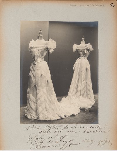 Albumisivu: House of Worth, Ball Gown tekijältä Photographer French